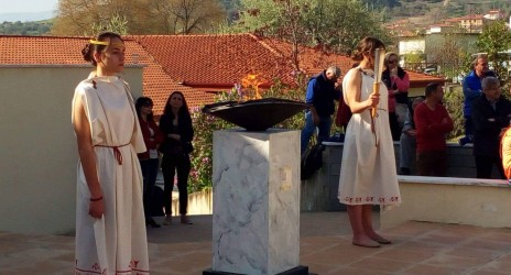 Η αφή της φλόγας στην Αιανή, ιστορική έδρα του Δήμου Κοζάνης