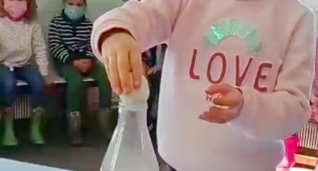 Το μπουκάλι πού ρούφηξε το αυγό 🥚